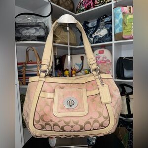 Coach Cricket Pink Signature Shoulder Bag